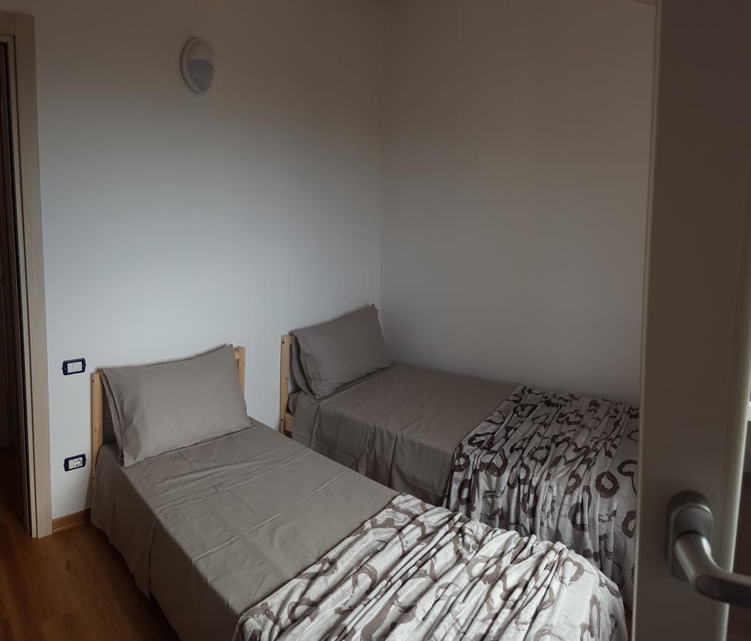 Casa Vacanza Alba Sarzana Buitenkant foto
